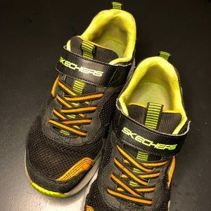 Sketchers boys s-light size 10